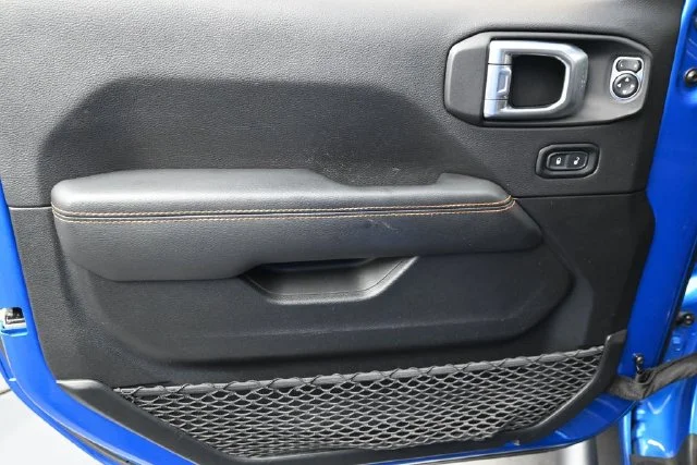 Used 2021 Blue Jeep Mojave image 13