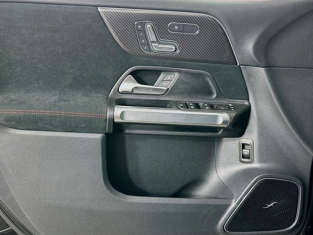 2026 Mercedes-Benz GLB AMG GLB 35 - Photo 17