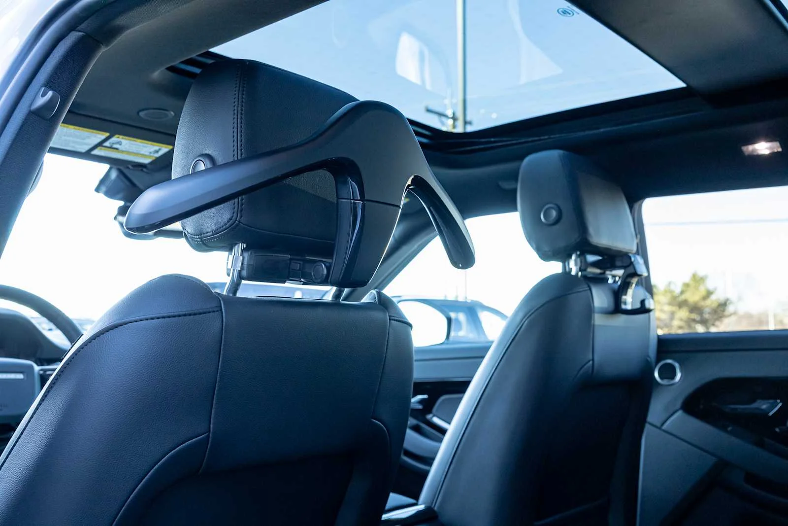 2026 Land Rover Range Rover Evoque Dynamic SE - Photo 30