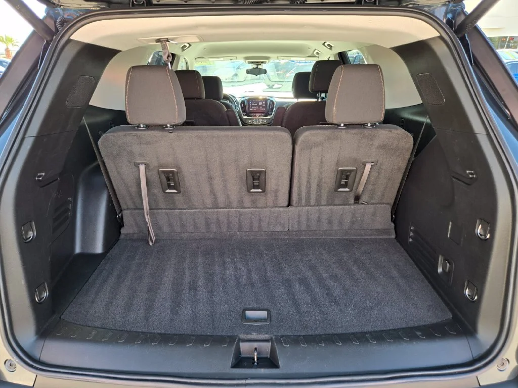 Used 2020 Gray Chevrolet LT image 16