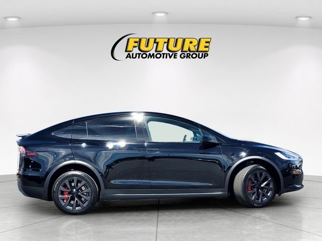 Used 2024  Tesla Plaid image 3