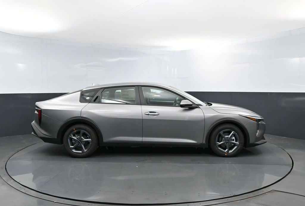 New 2026 Steel Gray Kia LXS image 4