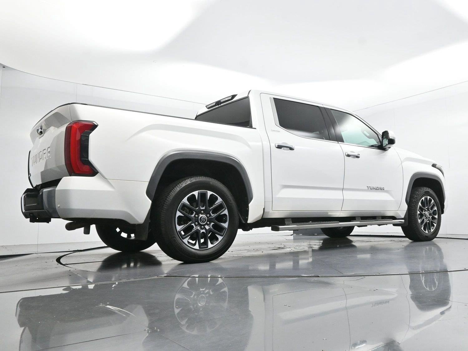 Used 2023 Ice Cap Toyota Limited image 52