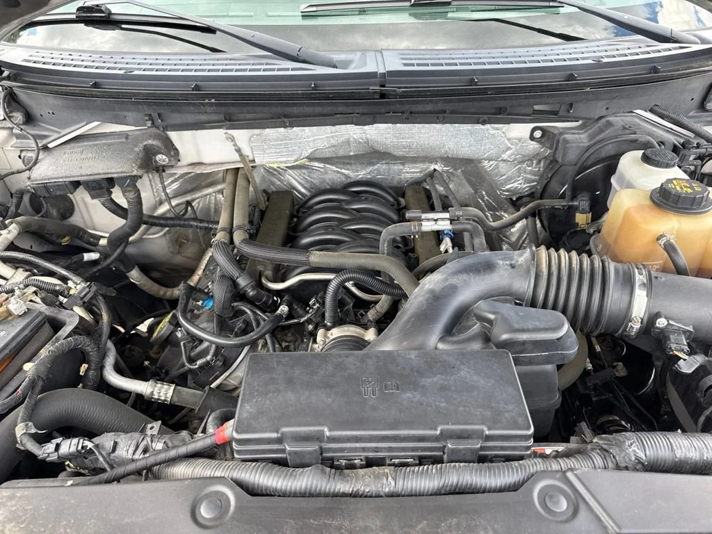 Used 2012  Ford XL image 33