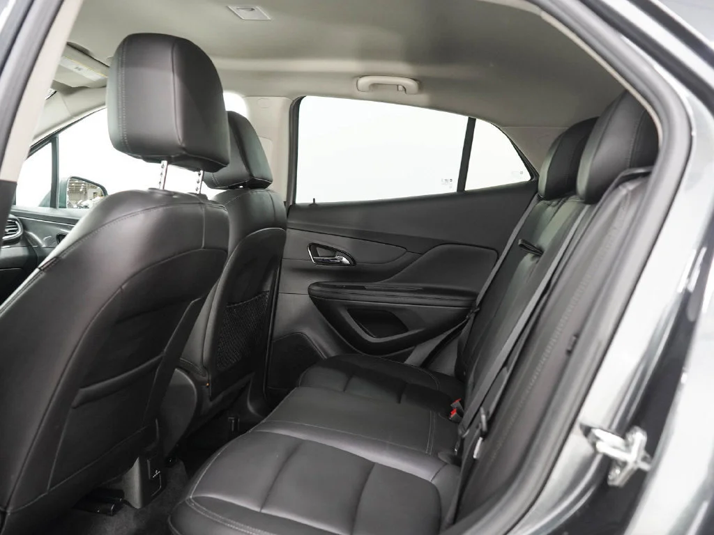 Used 2018 Graphite Gray Metallic Buick 4D SPORT UTILITY ESSENCE 4WD (1SL) image 14