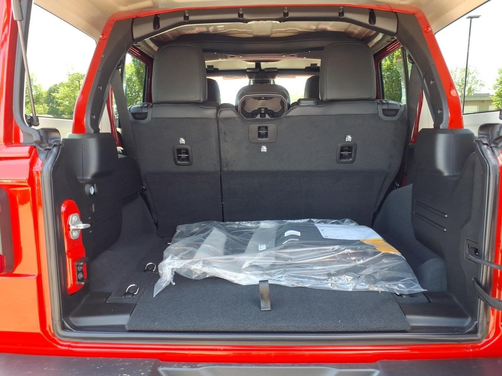 New 2026 Firecracker Red Clear-Coat Exterior Paint Jeep Rubicon image 31