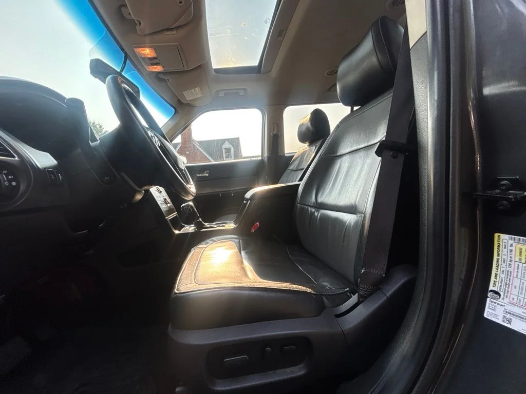Used 2015 Black Ford SEL image 26