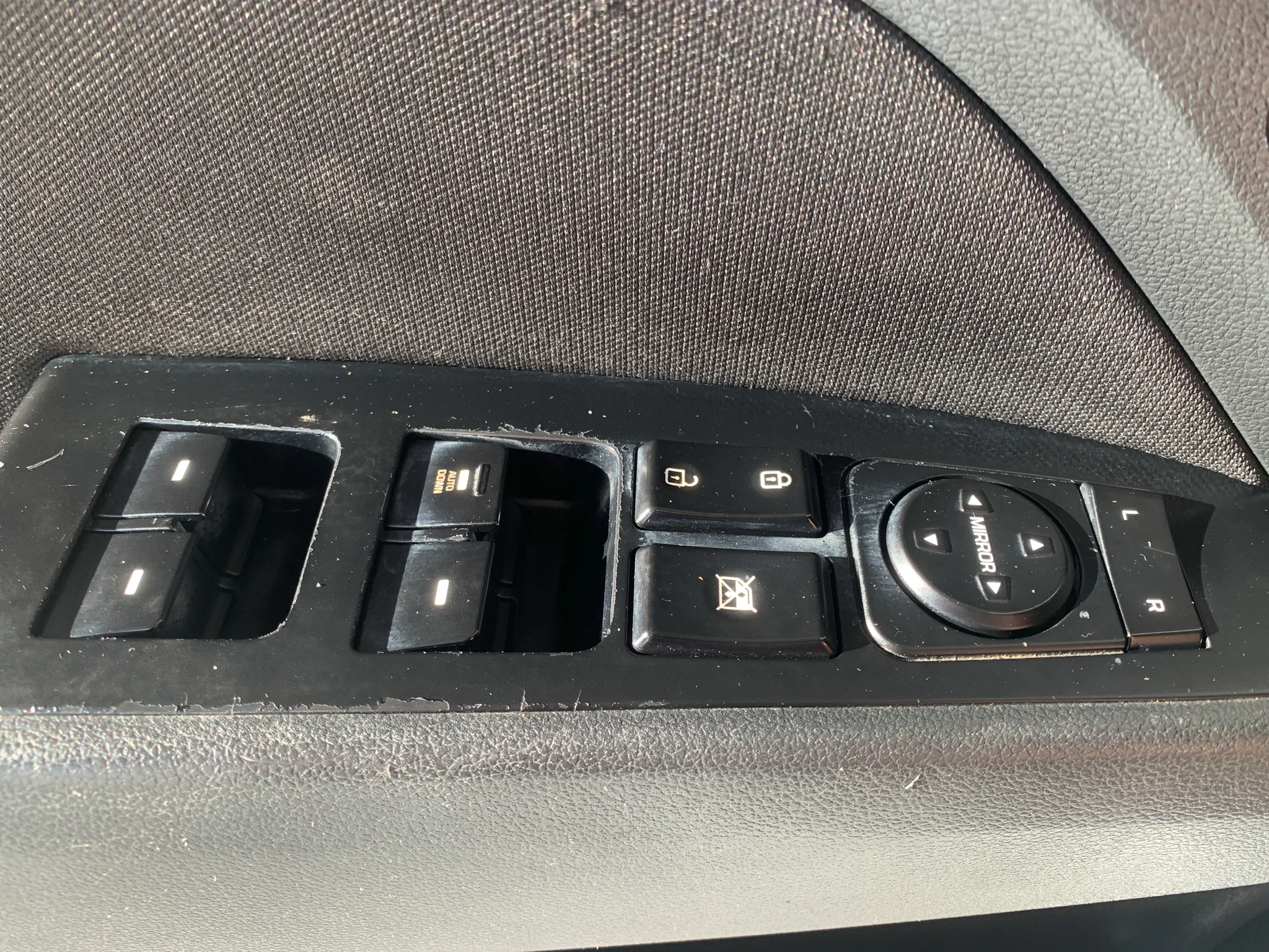Used 2020  Hyundai SEL image 24