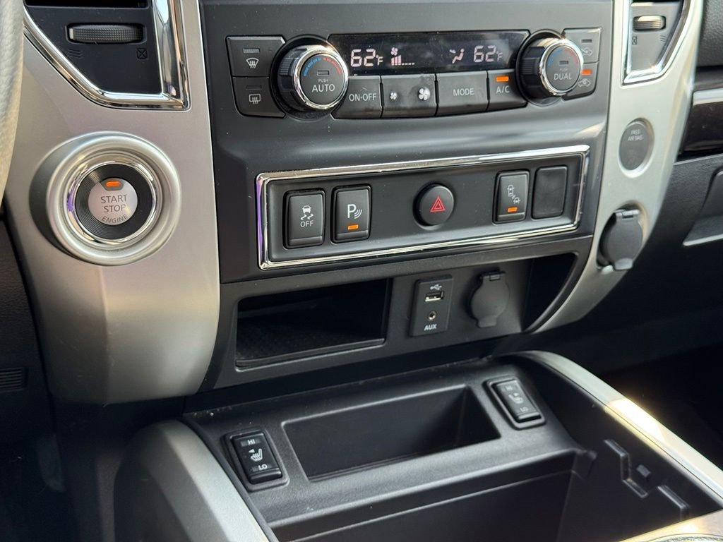 Used 2018 White Nissan SV image 31
