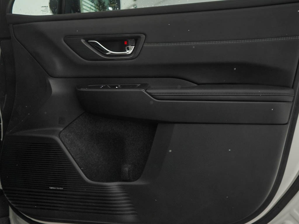 2026 Subaru Outback Touring XT - Photo 10