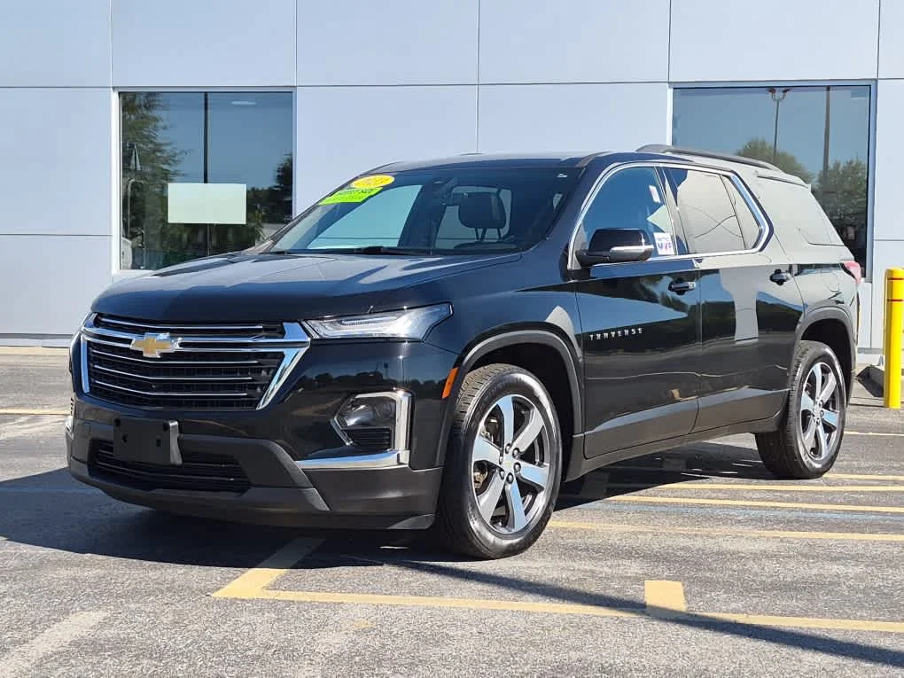 2023 Chevrolet Traverse LT Leather