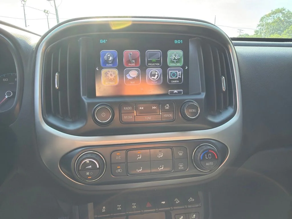 Used 2018 Blue Chevrolet ZR2 image 18