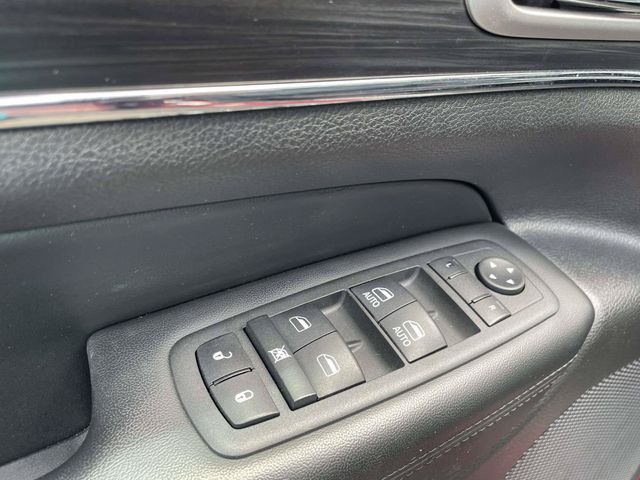 Certified Used 2022 Velvet Red Pearlcoat Jeep Limited image 12