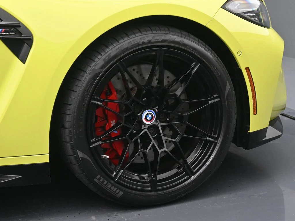 Used 2022 Yellow BMW Competition image 6