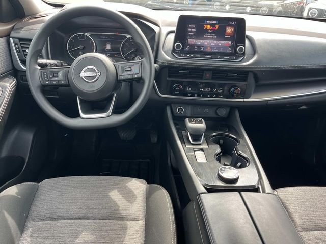 2023 Nissan Rogue SV - Photo 13