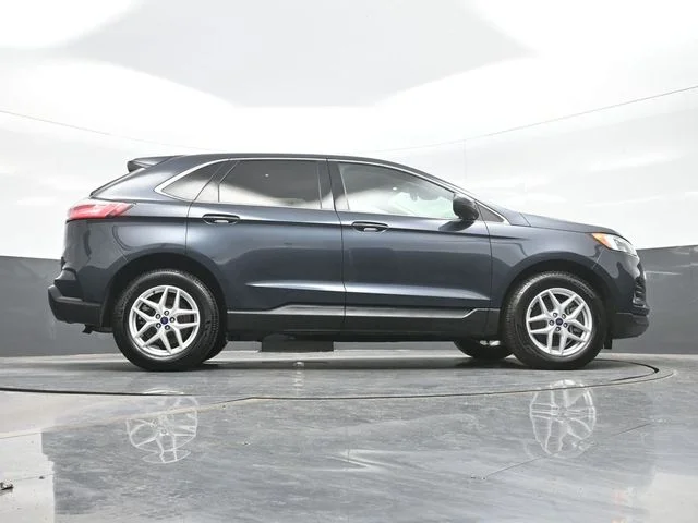Used 2022 Blue Ford SEL image 24