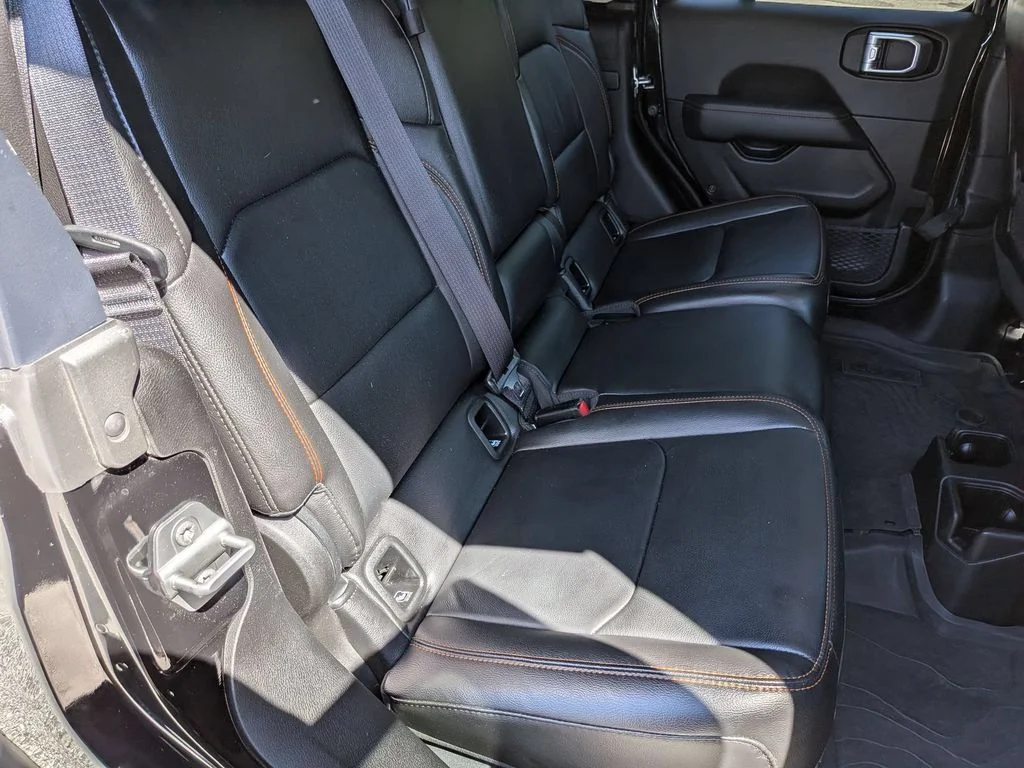 Used 2023 Black Jeep Mojave image 24