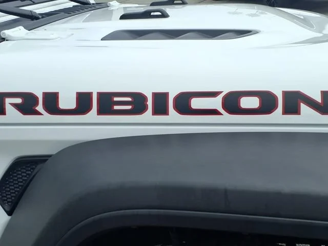 Used 2025 White Jeep 4-Door Rubicon 4x4 image 4