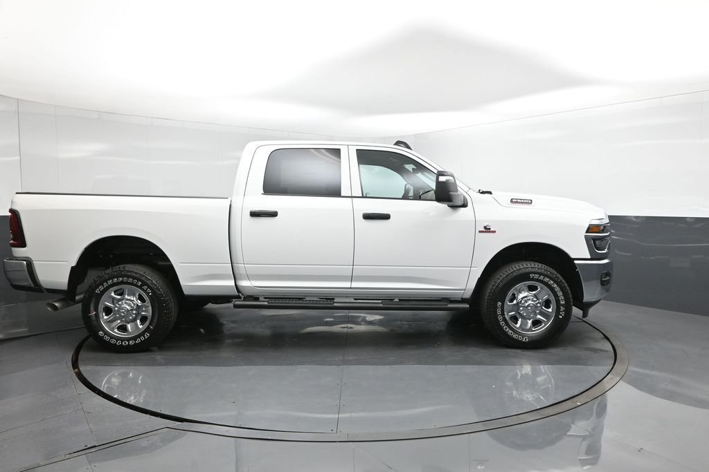 New 2026 Bright White Clearcoat RAM Tradesman image 26