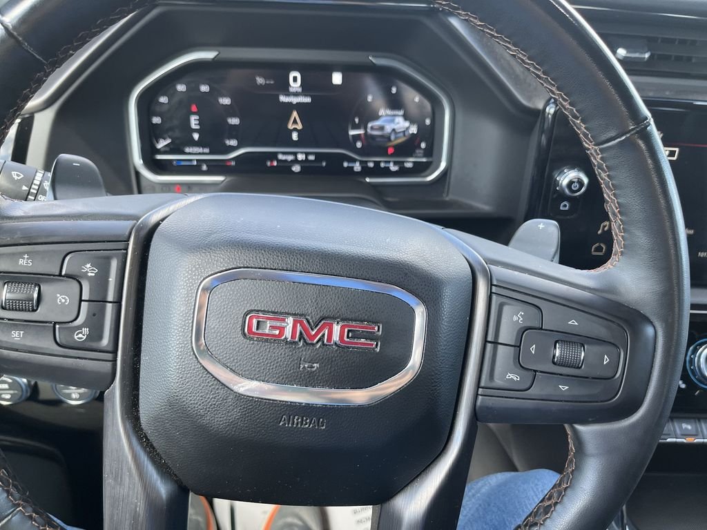 Used 2023 White GMC AT4 image 21