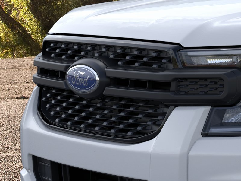 New 2025 Oxford White Ford XL image 17