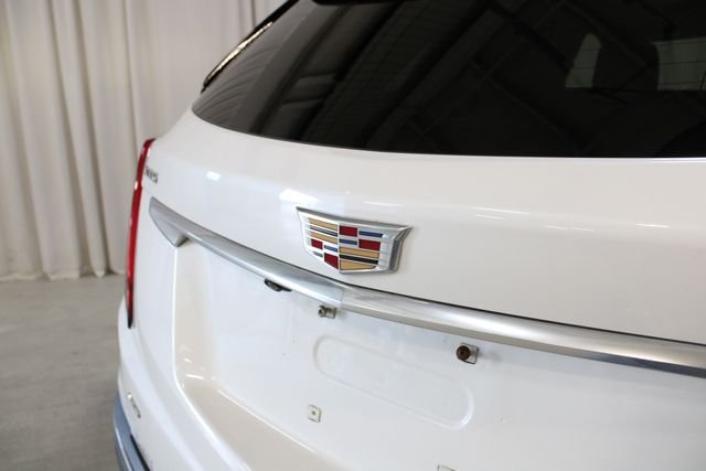 Used 2024 Crystal White Tri-Coat Cadillac Premium Luxury image 33