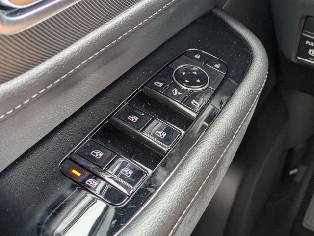 New 2026 BLACK OBSIDIAN INFINITI Luxe 2WD image 25
