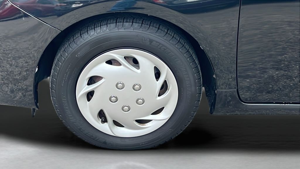 Used 2009 Black Toyota LE image 20