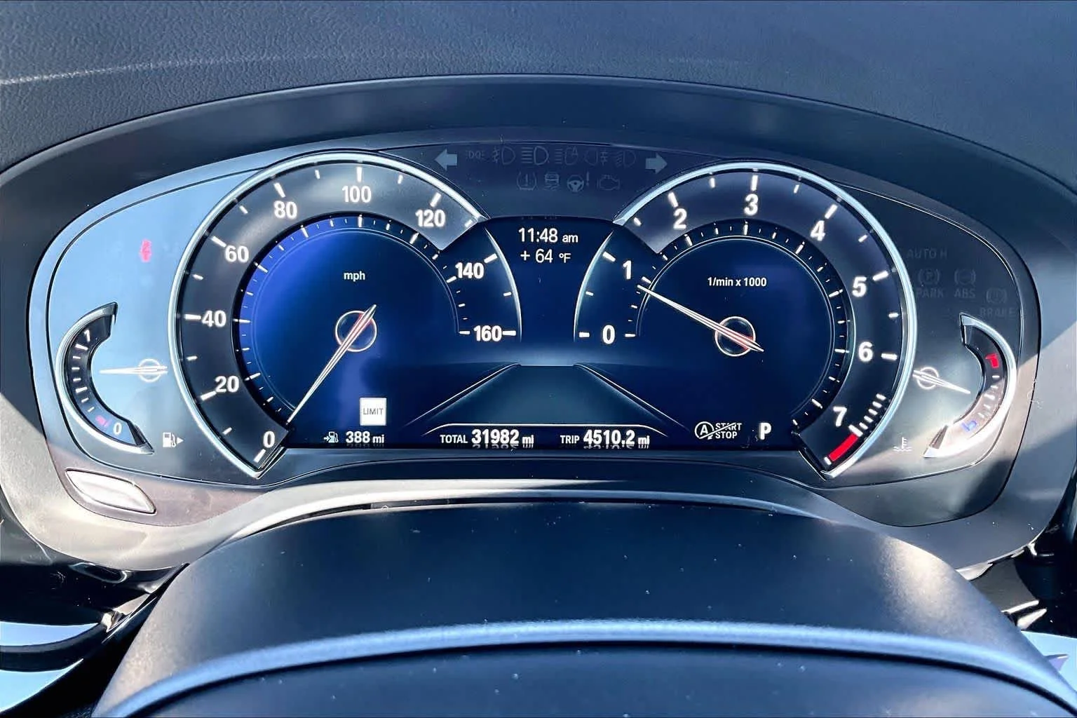 Used 2019 Black Sapphire Metallic BMW 530i xDrive image 25