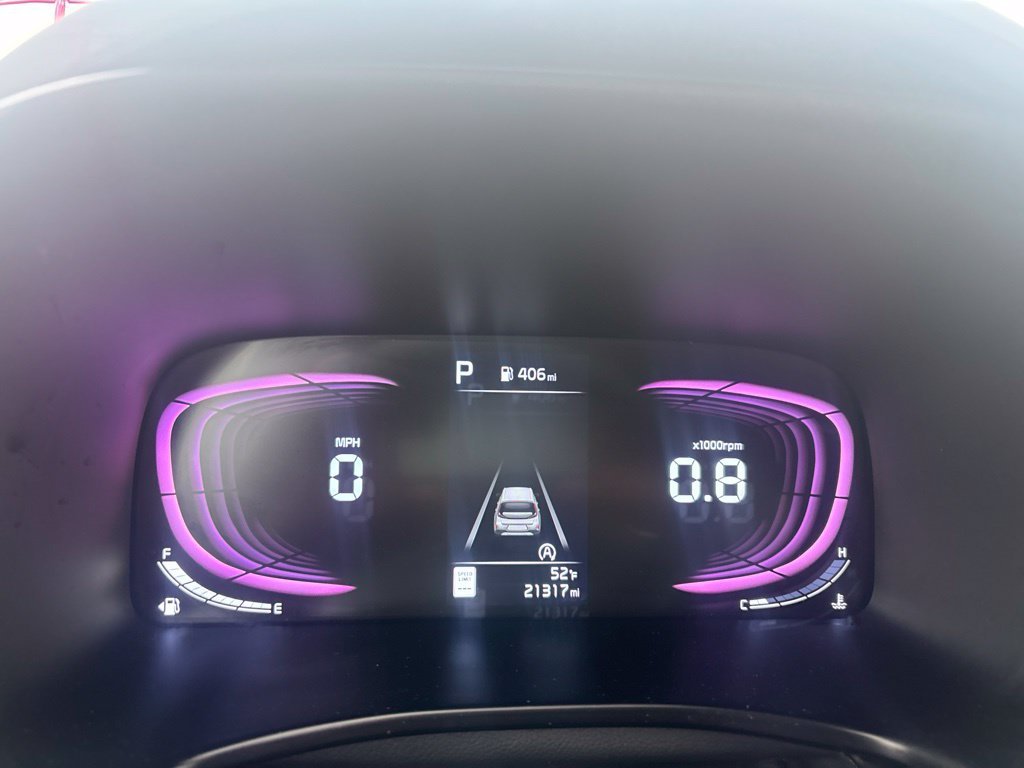 2025 Kia Soul  Hatchback Slide 8