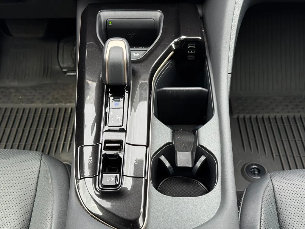 Certified Used 2026  Toyota Platinum image 27