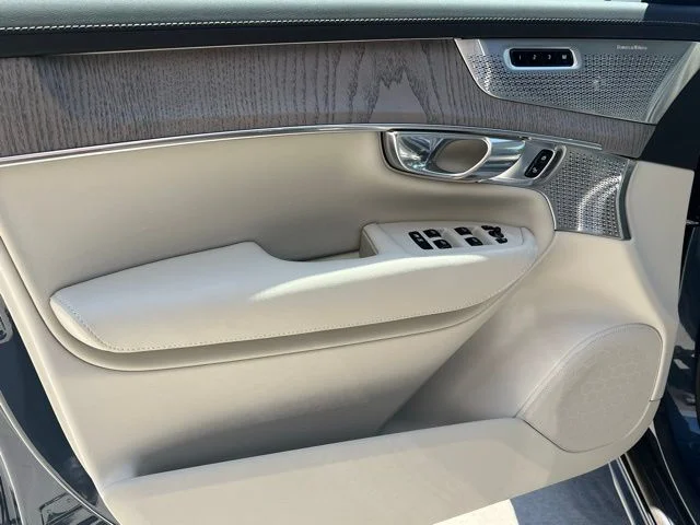 2025 Volvo XC90 Ultra - Photo 22