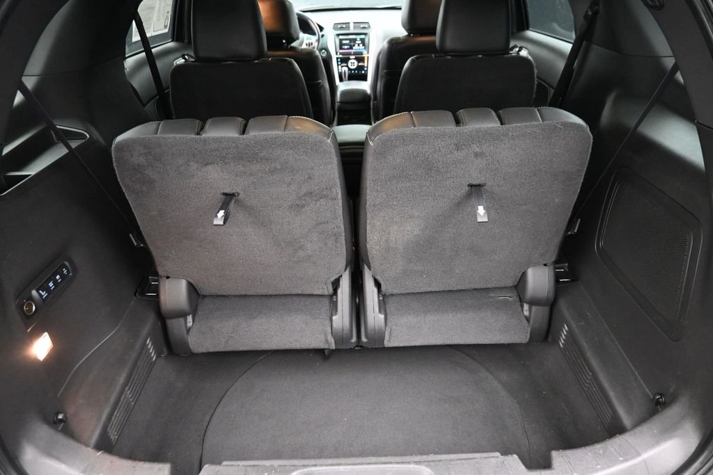 Used 2015 Black Ford Sport image 11