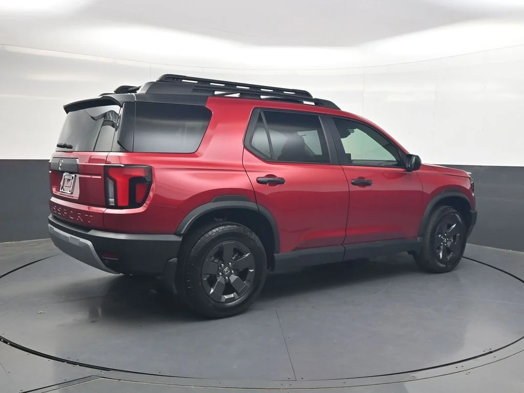 New 2026 Radiant Red Metallic II Honda RTL image 4
