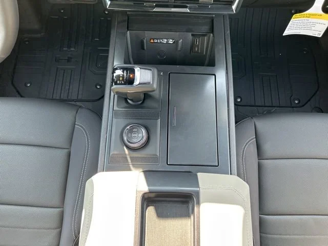 2026 GMC HUMMER EV 2X - Photo 18