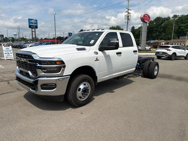 New 2026 Bright White Clear-Coat Exterior Paint RAM Tradesman image 7