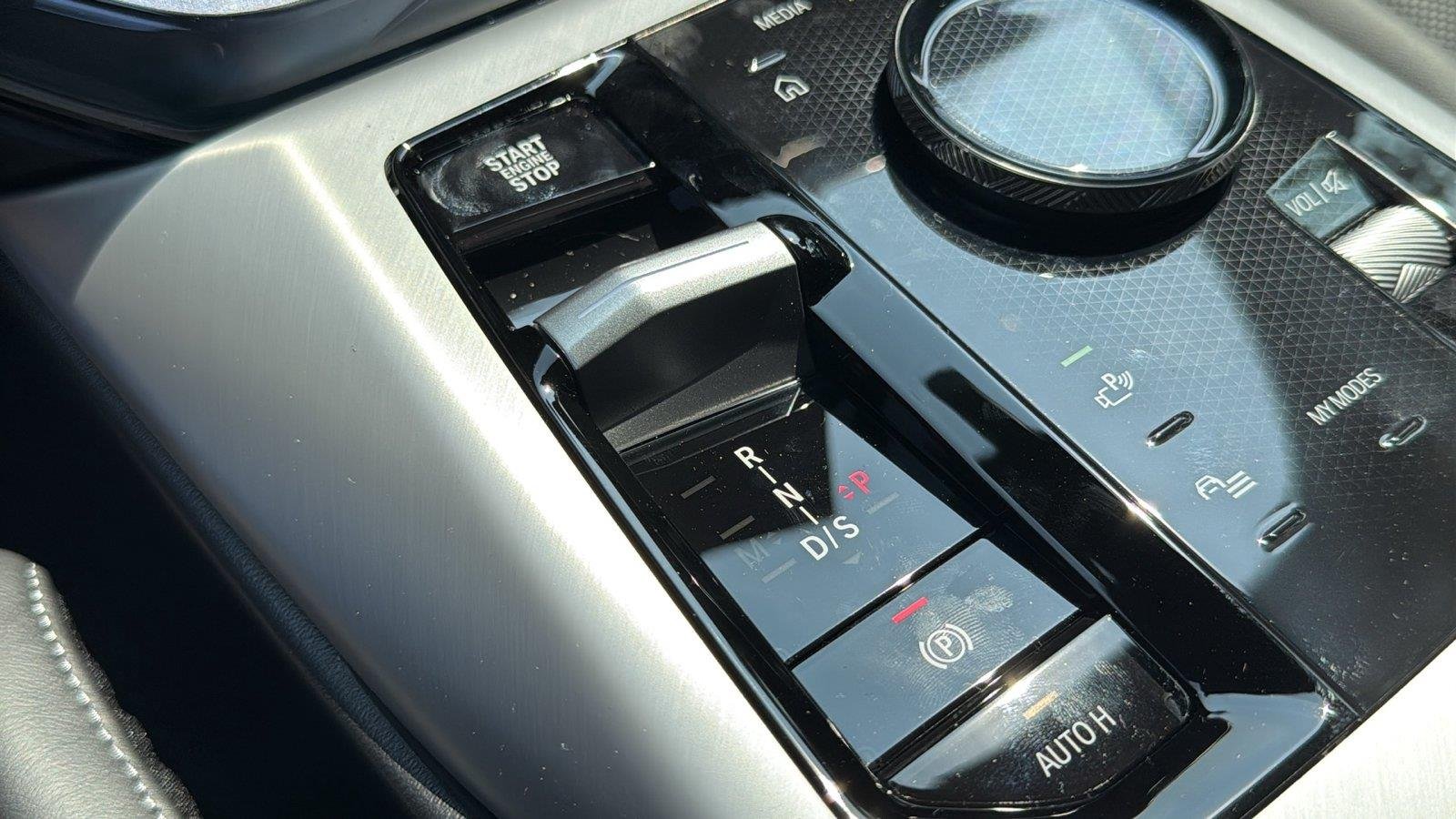 New 2026 Alpine White BMW M50 xDrive image 18