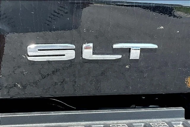 New 2026 Onyx Black GMC SLT image 9