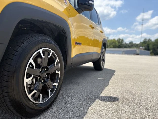 2023 Jeep Renegade Trailhawk - Photo 16