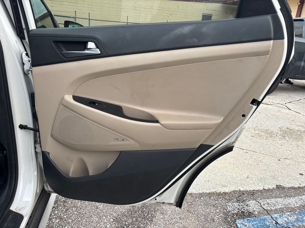 2017 Hyundai Tucson SE Plus - Photo 14