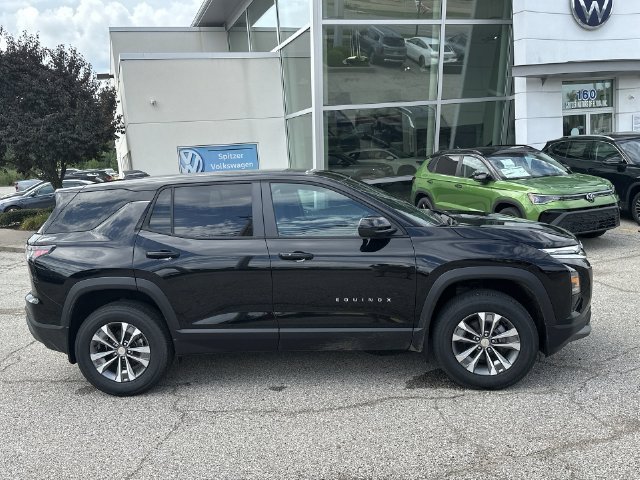 2027 Chevrolet Equinox LT - Photo 17