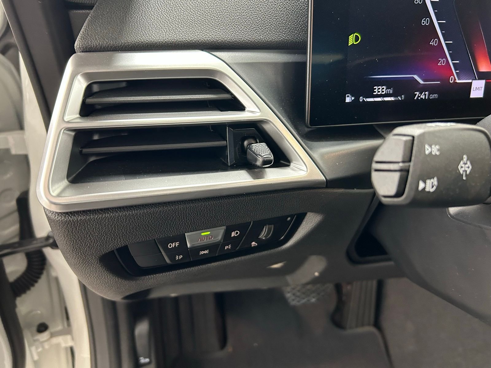 2025 BMW 2 Series 230i - Photo 27