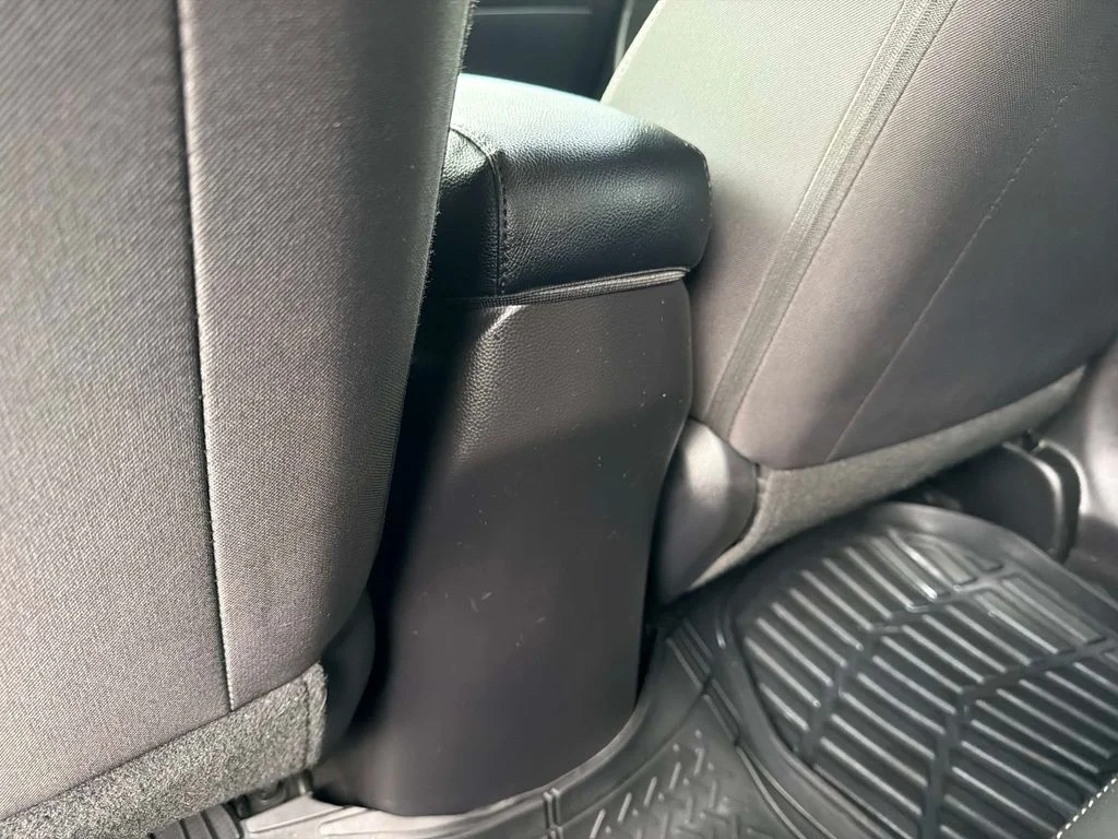Used 2019 Alien II Kia Base image 17
