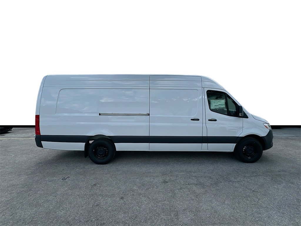 2026 Mercedes-Benz Sprinter Cargo Van Base - Photo 37