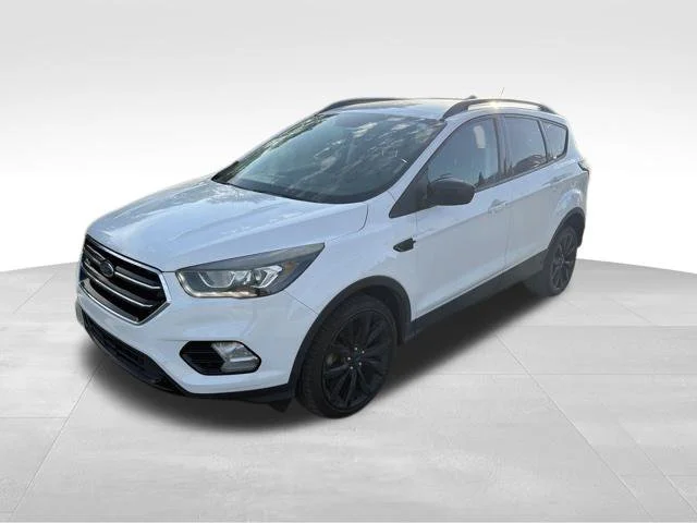 Used 2018 White Ford SE image 8