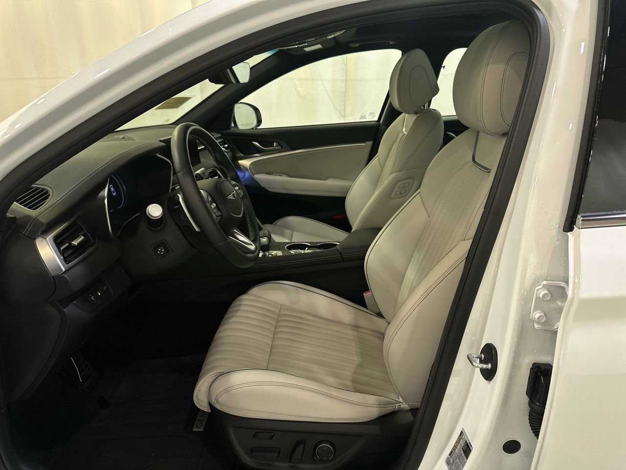 2025 GENESIS G70 Sport Advanced - Photo 14