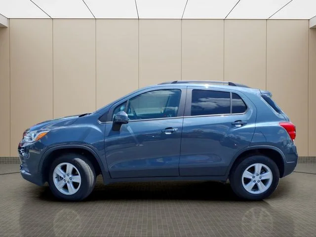 Used 2022 Gray Chevrolet LT image 16