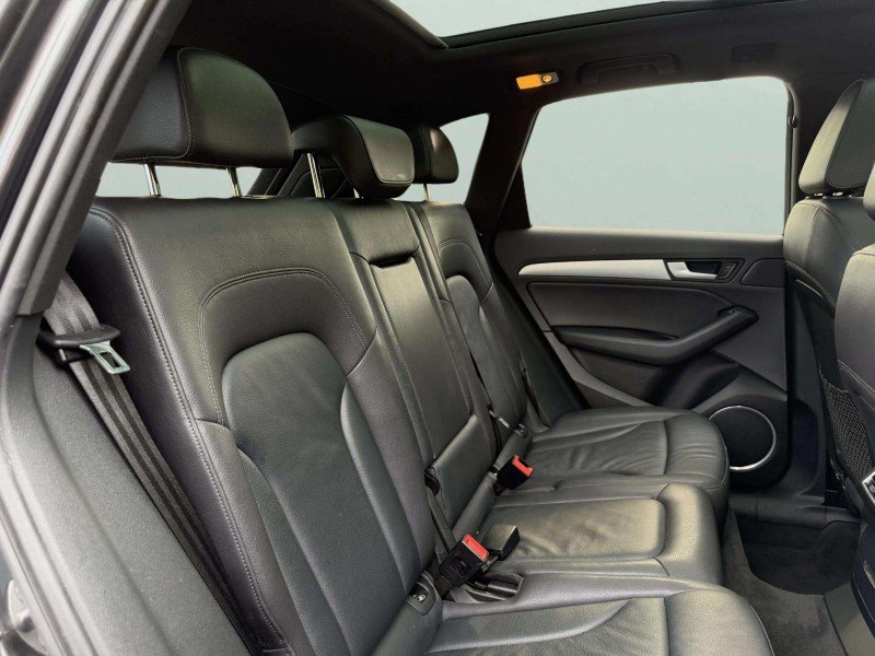 Used 2017 Gray Audi Premium Plus image 27
