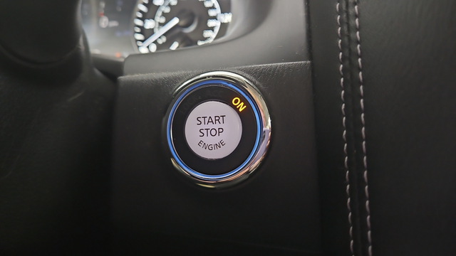 Used 2022 Super Black Nissan Platinum image 22