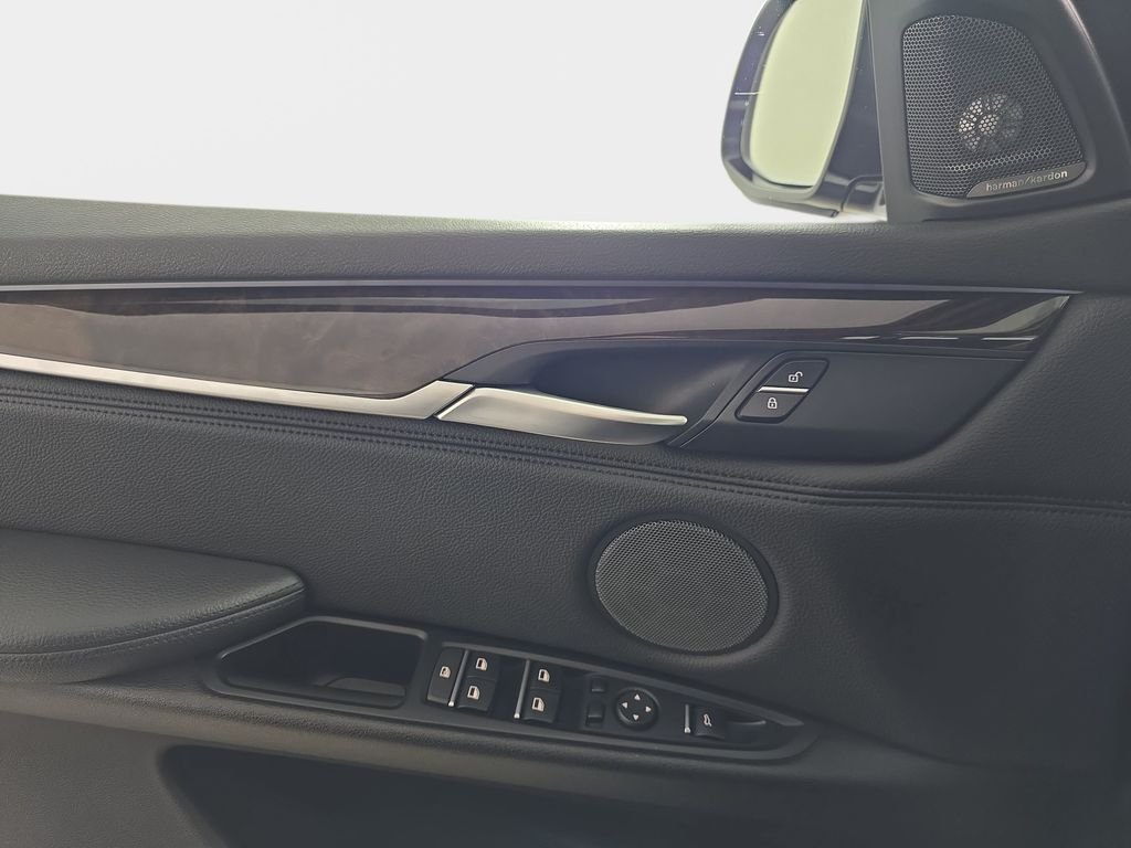 Used 2015 Dark Graphite BMW xDrive35i image 31